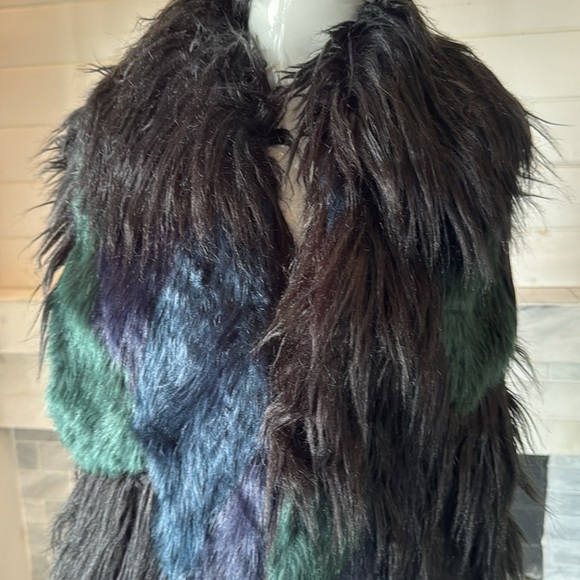 Blank NYC Multicolor Faux Fur Vest Size Large - Picture 7 of 15